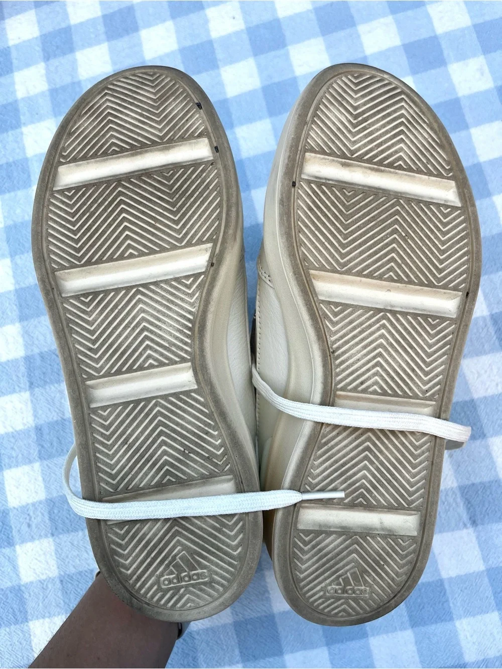 Adidas Aspyre Sneaker in Off-white
